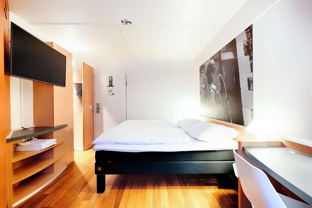 B&B Hotel Aachen-Hbf Room photo