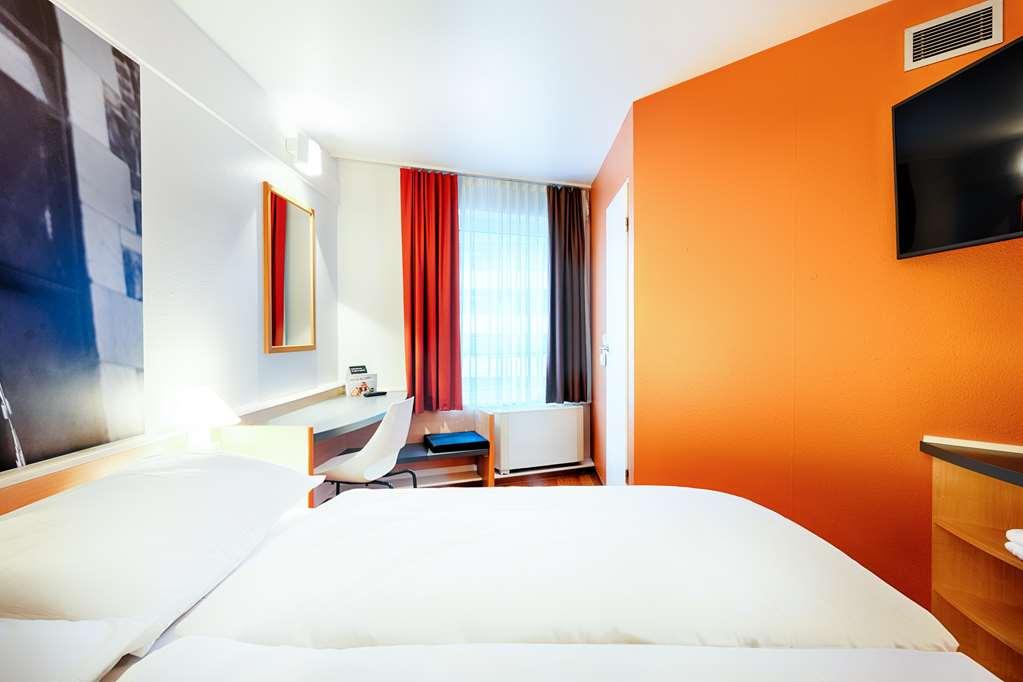 B&B Hotel Aachen-Hbf Room photo