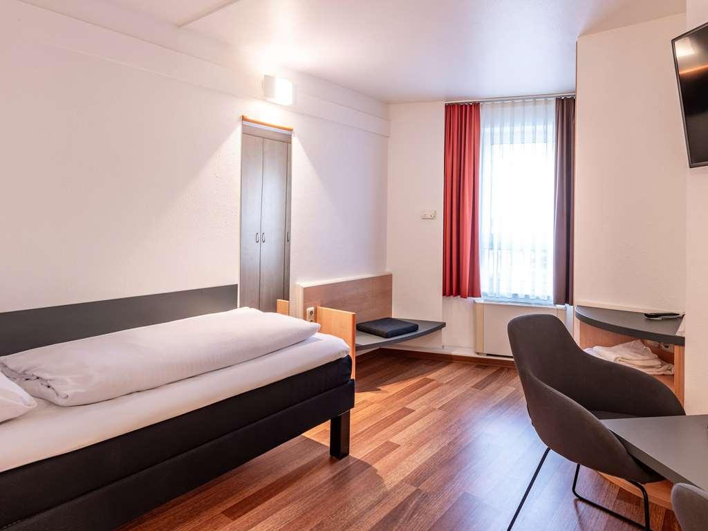 B&B Hotel Aachen-Hbf Room photo